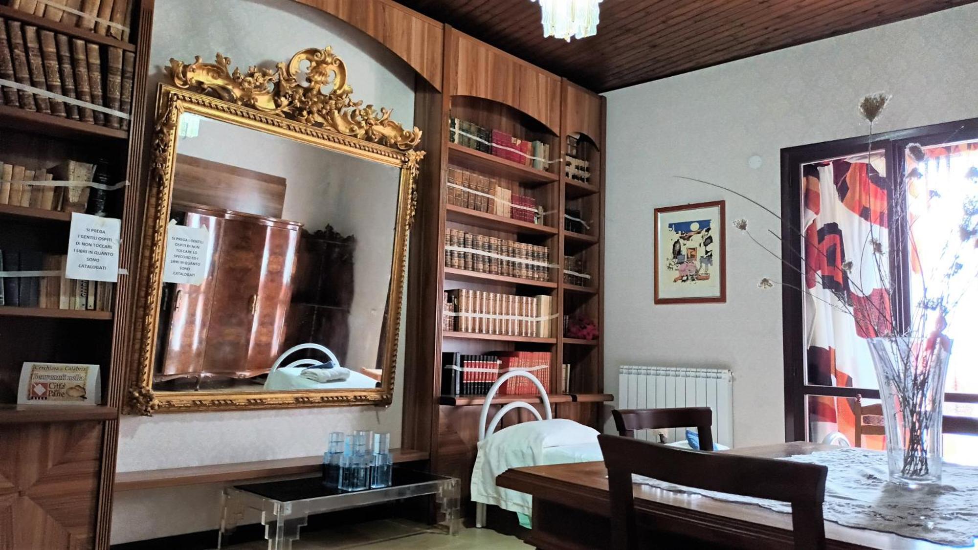 مبيت وإفطار Cerchiara di Calabria Antica Dimora Palazzo Rovitti المظهر الخارجي الصورة